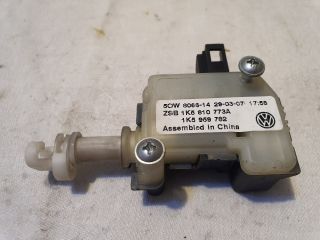 bontott VW JETTA Központizár Motor Tankajtó