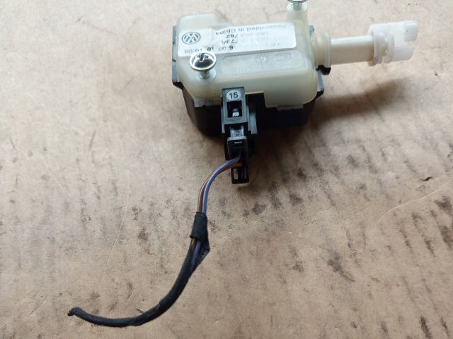 bontott VW JETTA Központizár Motor Tankajtó