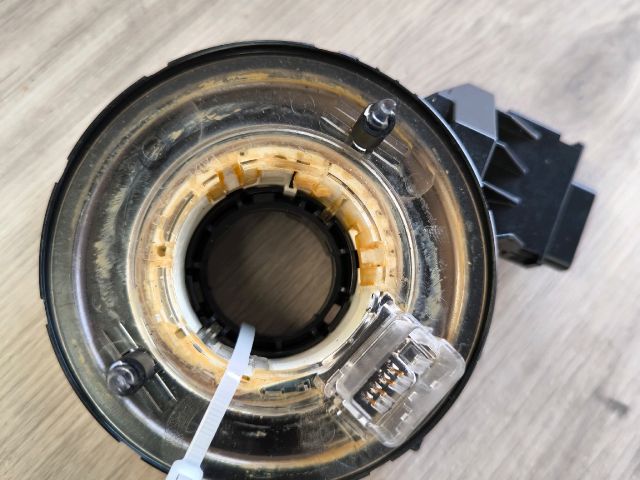 bontott VW JETTA Légzsák Átvezető Szalagkábel