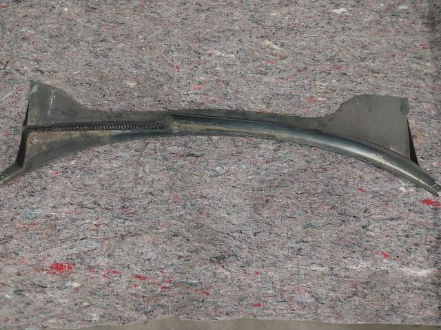 bontott VW JETTA Levélrács