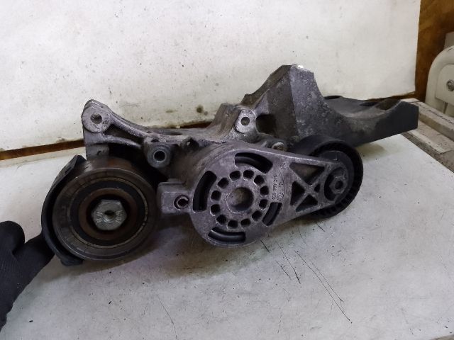 bontott VW JETTA Motor Tartó Bak (Fém)