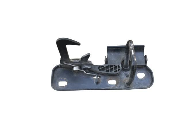 bontott VW JETTA Motorháztető Biztonsági Kampó