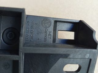 bontott VW JETTA Motorháztető Nyitó Kar / Gomb