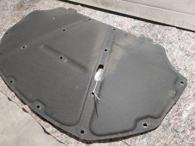 bontott VW JETTA Motorháztető Szigetelés