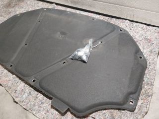 bontott VW JETTA Motorháztető Szigetelés