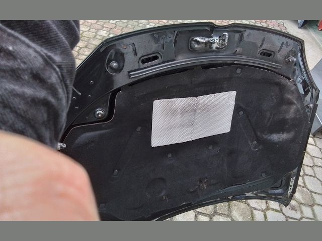 bontott VW JETTA Motorháztető Szigetelés