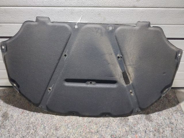 bontott VW JETTA Motorháztető Szigetelés