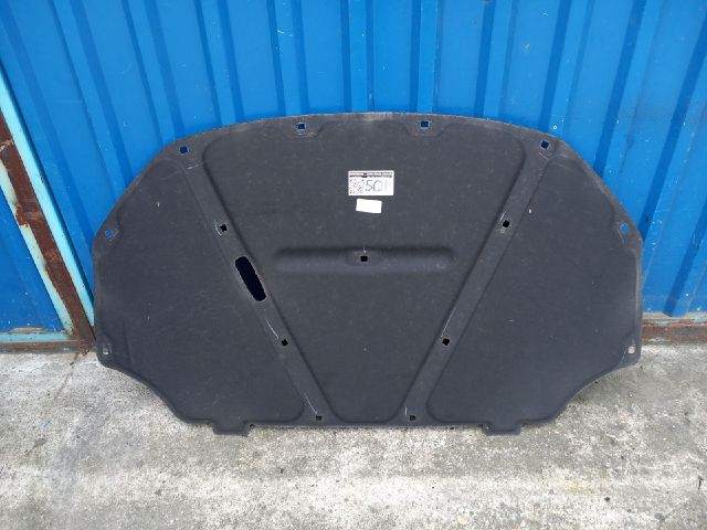 bontott VW JETTA Motorháztető Szigetelés