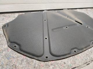 bontott VW JETTA Motorháztető Szigetelés