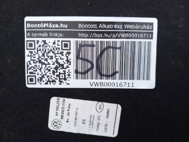 bontott VW JETTA Motorháztető Szigetelés