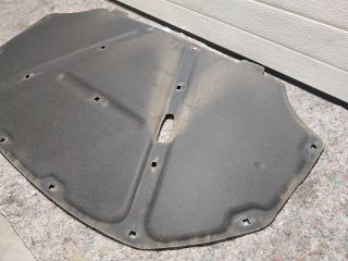 bontott VW JETTA Motorháztető Szigetelés