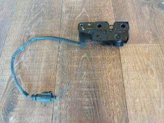 bontott VW JETTA Motorháztető Zárszerkezet