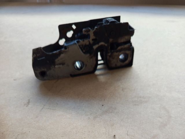 bontott VW JETTA Motorháztető Zárszerkezet