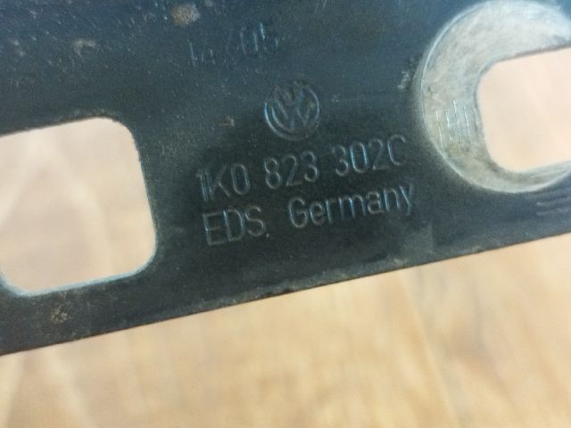 bontott VW JETTA Motorháztető Zsanér Pár