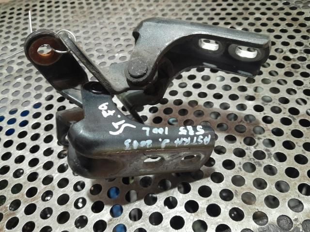 bontott VW JETTA Motorháztető Zsanér Pár