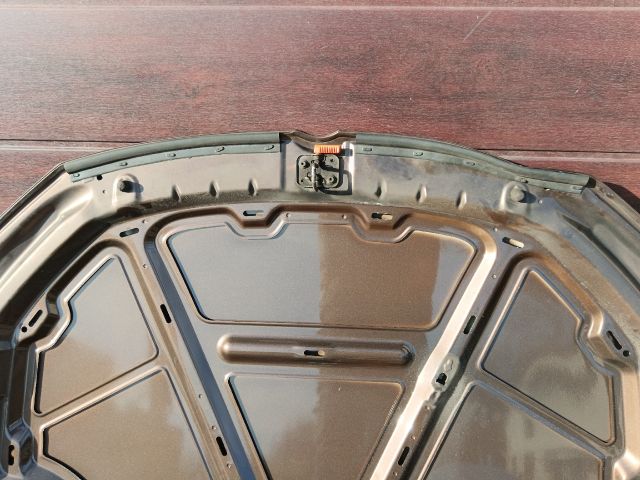 bontott VW JETTA Motorháztető