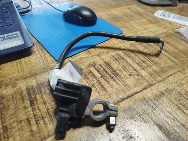 bontott VW JETTA Negatív Kábel