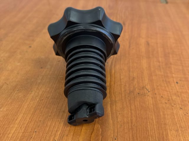 bontott VW JETTA Pótkerék Rögzítő