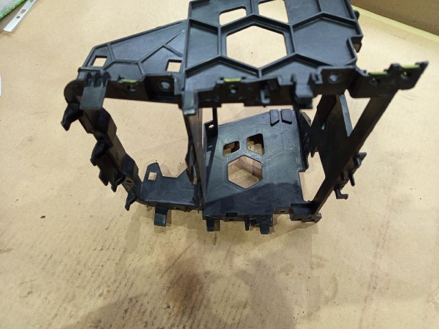 bontott VW JETTA Rádió / CD Keret