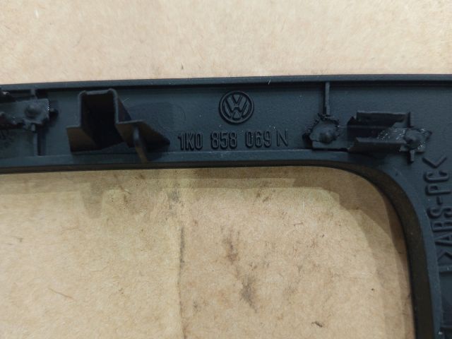 bontott VW JETTA Rádió / CD Keret