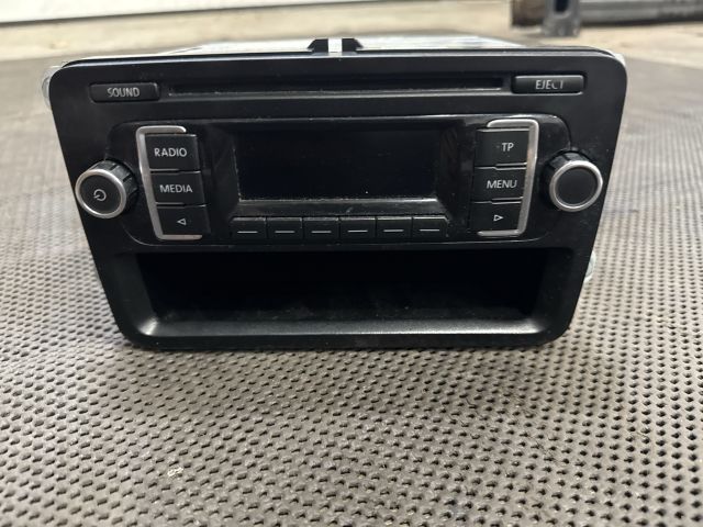 bontott VW JETTA Rádió / CD