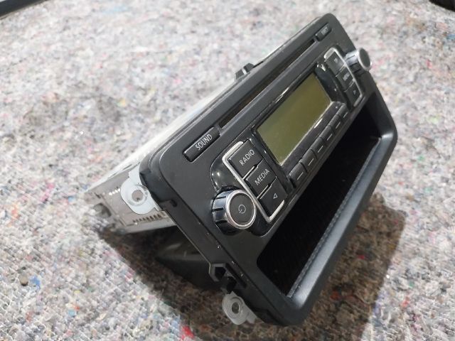 bontott VW JETTA Rádió / CD