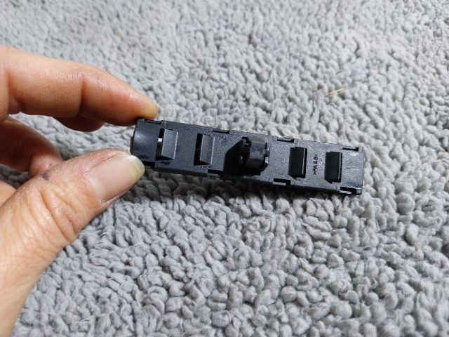 bontott VW JETTA Rádió Zavarszűrő