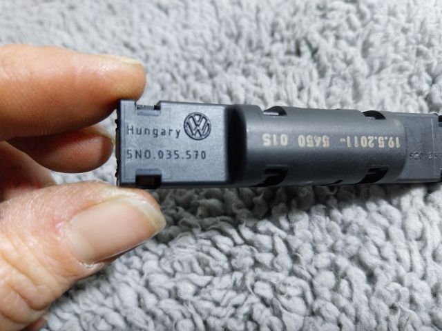 bontott VW JETTA Rádió Zavarszűrő