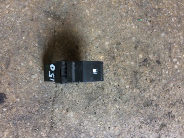 bontott VW JETTA Tankajtó Nyitó Kar / Gomb