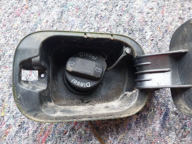 bontott VW JETTA Tankajtó