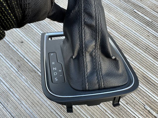 bontott VW JETTA Váltógomb