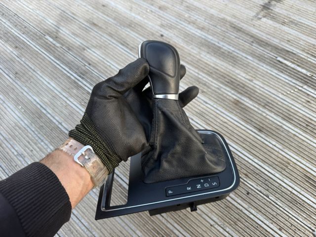 bontott VW JETTA Váltógomb