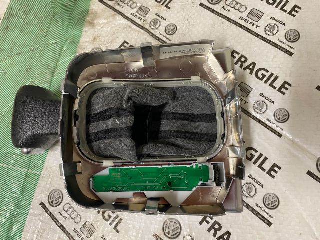 bontott VW JETTA Váltószoknya