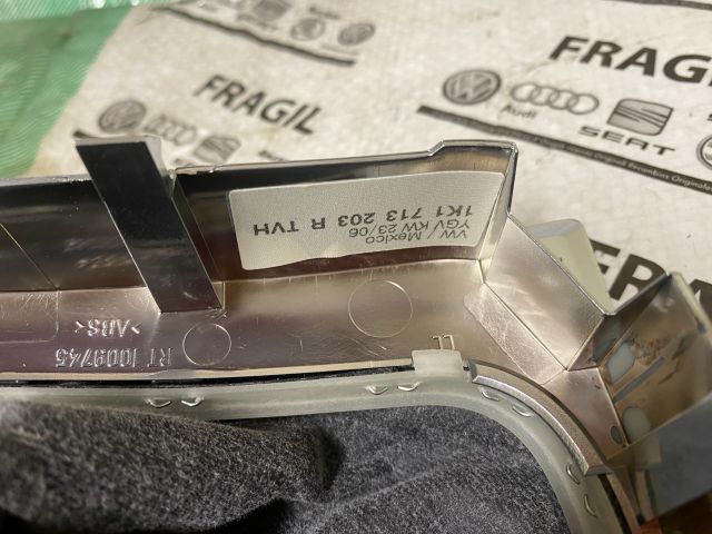 bontott VW JETTA Váltószoknya