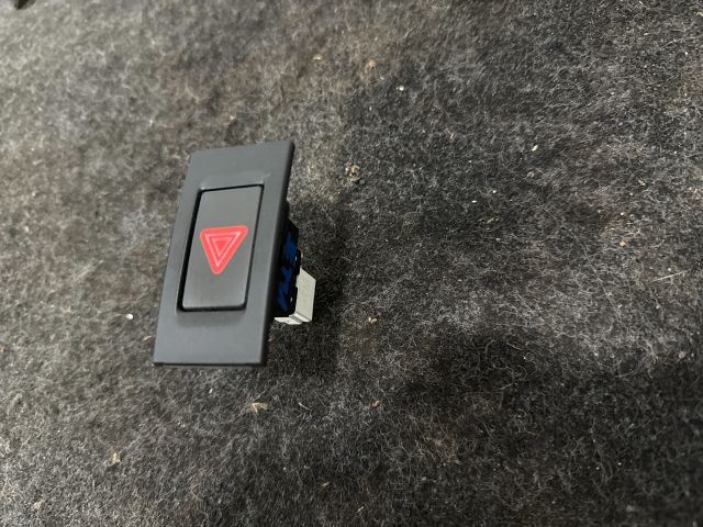 bontott VW JETTA Vészvillogó Kapcsoló