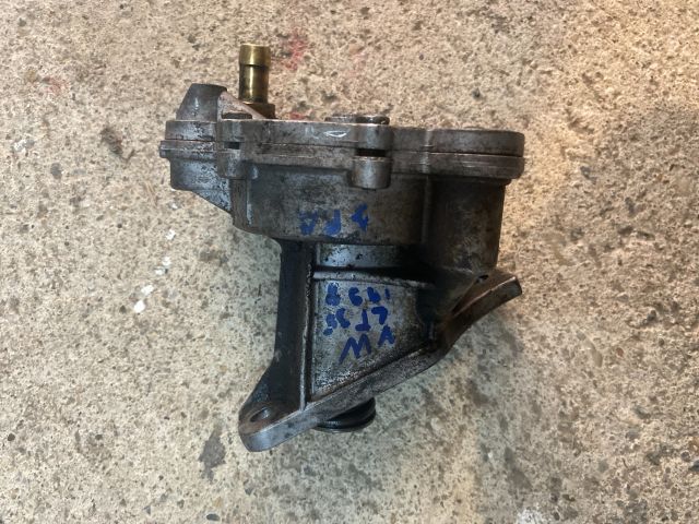 bontott VW LT Vákumpumpa