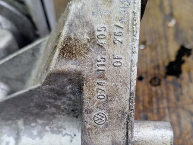 bontott VW LT Olajszűrő Ház