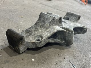 bontott VW LT Generátor Tartó Bak