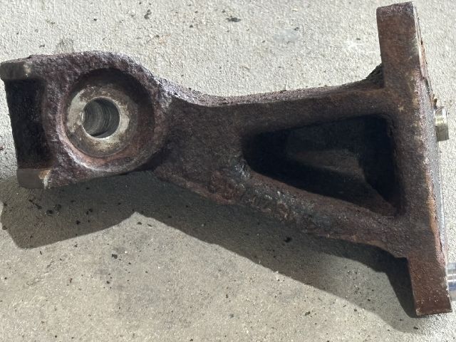 bontott VW LT Motor Tartó Bak Bal