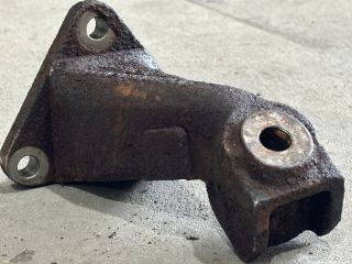 bontott VW LT Motor Tartó Bak Bal