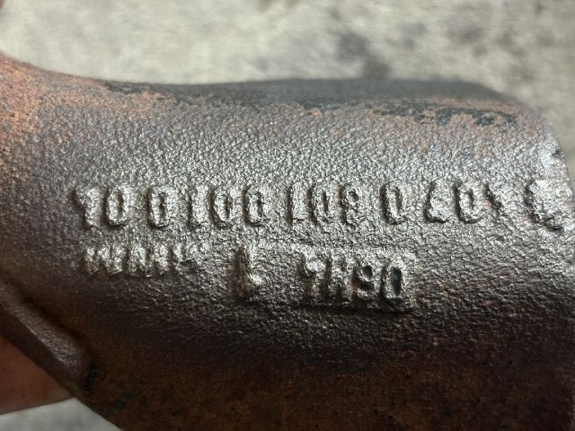 bontott VW LT Motor Tartó Bak Jobb