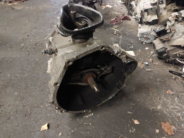 bontott VW LT Váltó (Mechanikus)