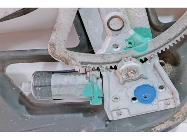 bontott VW LT Bal első Ablakemelő Szerkezet (Elektromos)
