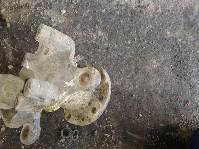 bontott VW LT Bal hátsó Hosszlengőkar