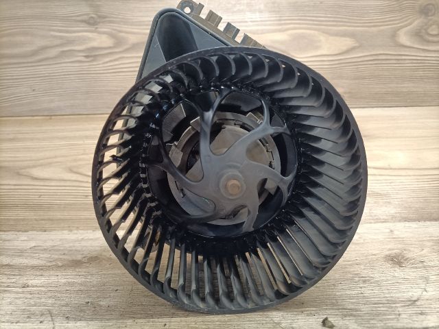 bontott VW LT Fűtőmotor (Nem klímás)