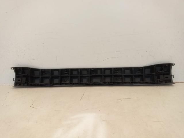 bontott VW LT Hátsó Lökhárító (Üresen)