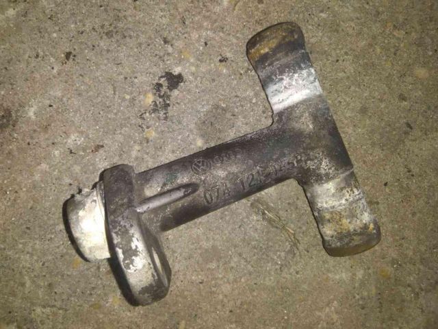 bontott VW LT Hűtővíz Elosztó Cső