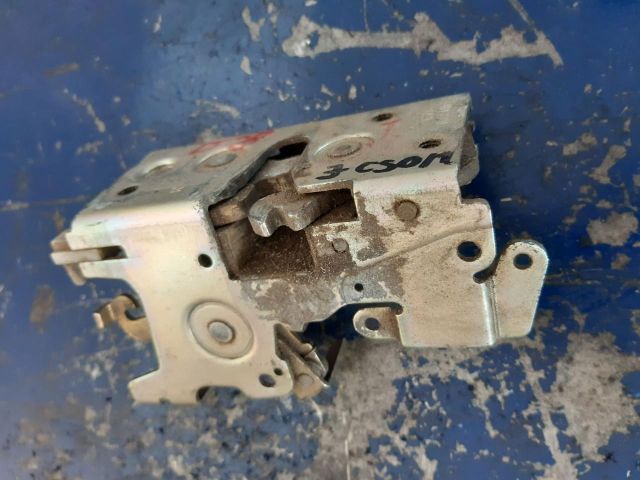 bontott VW LT Jobb Csomagtérajtó Zárszerkezet