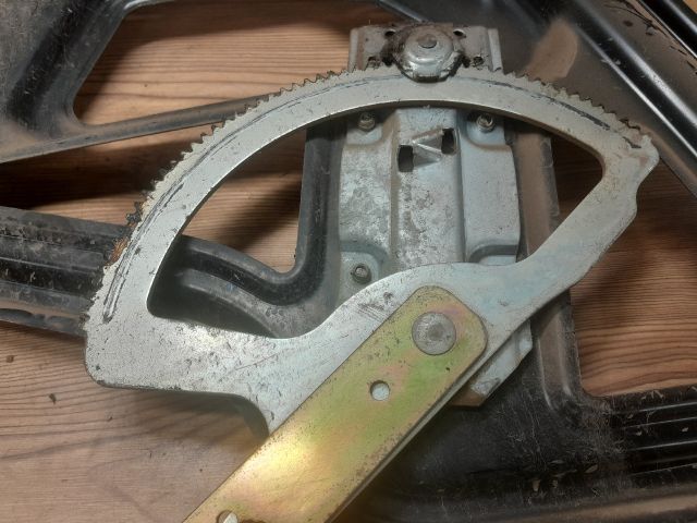 bontott VW LT Jobb első Ablakemelő Szerkezet (Mechanikus)