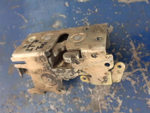 bontott VW LT Jobb Tolóajtó Zárszerkezet